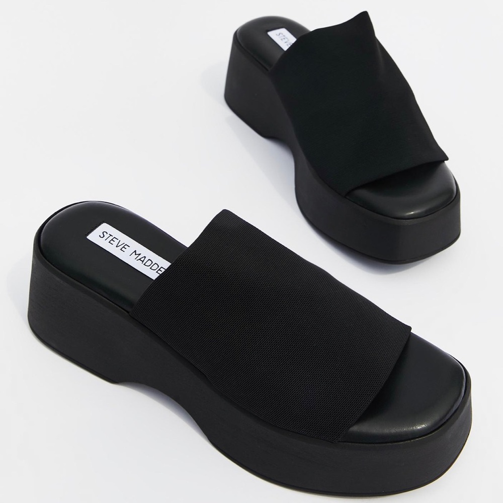 Never worn Steve Madden 90s slinky 30s platform slides sandals